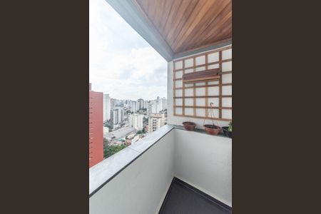 Apartamento para alugar com 65m², 2 quartos e 1 vagaSacada