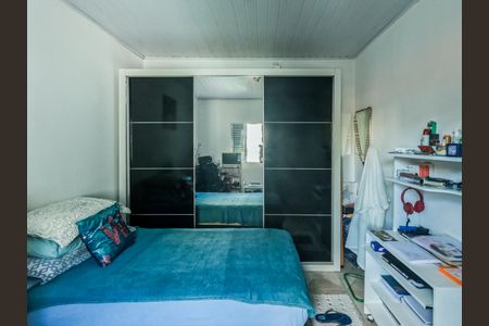 Casa à venda com 435m², 3 quartos e 3 vagas Casa à venda com 435m², 3 quartos e 3 vagasQuarto 1