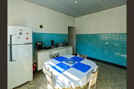 Casa à venda com 435m², 3 quartos e 3 vagas Casa à venda com 435m², 3 quartos e 3 vagasCozinha