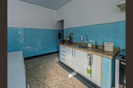 Casa à venda com 435m², 3 quartos e 3 vagas Casa à venda com 435m², 3 quartos e 3 vagasCozinha