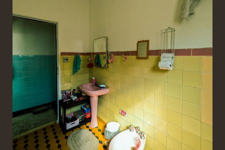 Casa à venda com 435m², 3 quartos e 3 vagas Casa à venda com 435m², 3 quartos e 3 vagasBanheiro