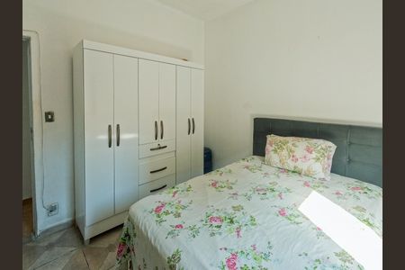 Casa à venda com 435m², 3 quartos e 3 vagas Casa à venda com 435m², 3 quartos e 3 vagasQuarto 2