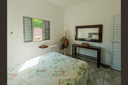 Casa à venda com 435m², 3 quartos e 3 vagas Casa à venda com 435m², 3 quartos e 3 vagasQuarto 2