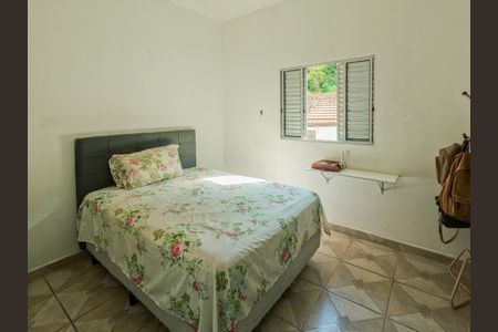 Casa à venda com 435m², 3 quartos e 3 vagas Casa à venda com 435m², 3 quartos e 3 vagasQuarto 2