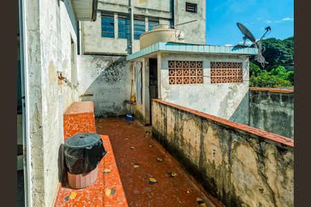 Casa à venda com 435m², 3 quartos e 3 vagas Casa à venda com 435m², 3 quartos e 3 vagasÁrea de Serviço