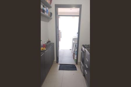 Apartamento para alugar com 97m², 2 quartos e 1 vaga Apartamento para alugar com 97m², 2 quartos e 1 vagaCozinha e Área de Serviço
