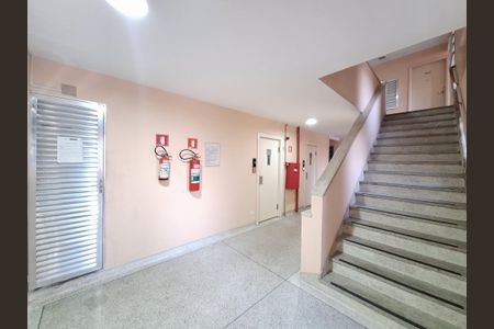 Apartamento à venda com 56m², 1 quarto e sem vagaÁrea comum - Escada