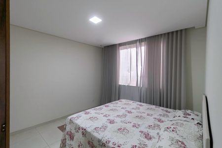 Casa à venda com 112m², 2 quartos e 2 vagas Casa à venda com 112m², 2 quartos e 2 vagasQuarto 1