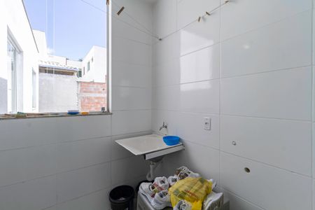 Casa à venda com 112m², 2 quartos e 2 vagas Casa à venda com 112m², 2 quartos e 2 vagasÁrea de serviço