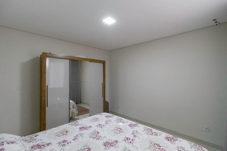 Casa à venda com 112m², 2 quartos e 2 vagas Casa à venda com 112m², 2 quartos e 2 vagasQuarto 1