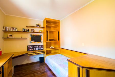 Casa à venda com 225m², 3 quartos e 4 vagasQuarto 2