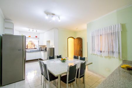 Casa à venda com 225m², 3 quartos e 4 vagasCozinha