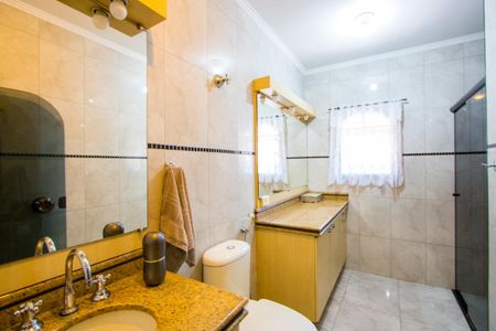 Casa à venda com 225m², 3 quartos e 4 vagasBanheiro da Suíte