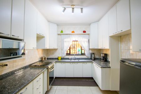 Casa à venda com 225m², 3 quartos e 4 vagasCozinha