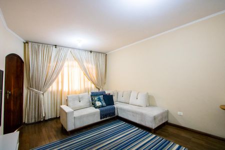 Casa à venda com 225m², 3 quartos e 4 vagasSala