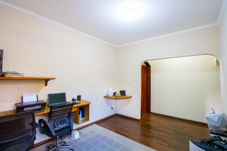 Casa à venda com 225m², 3 quartos e 4 vagasEscritório