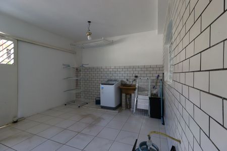Casa à venda com 330m², 3 quartos e 7 vagasÁrea de Serviço