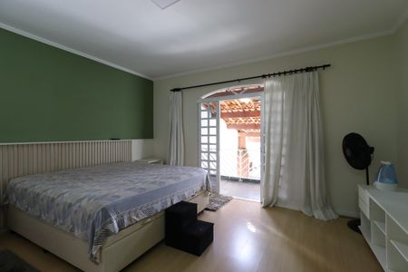 Casa para alugar com 330m², 3 quartos e 7 vagasSuíte