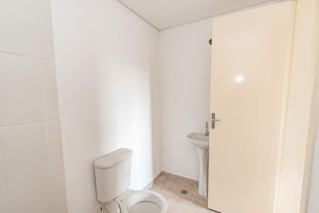 Apartamento para alugar com 153m², 3 quartos e 1 vaga Apartamento para alugar com 153m², 3 quartos e 1 vagaBanheiro da suíte 2