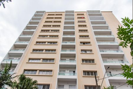 Apartamento para alugar com 153m², 3 quartos e 1 vaga Apartamento para alugar com 153m², 3 quartos e 1 vagaFachada