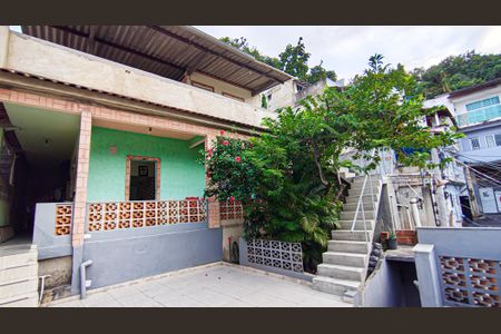 Casa à venda com 205m², 2 quartos e 1 vagaVaranda