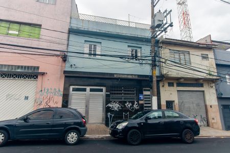 Casa à venda com 58m², 2 quartos e sem vaga Casa à venda com 58m², 2 quartos e sem vagaFachada
