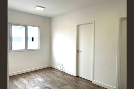Apartamento à venda com 38m², 1 quarto e sem vagaSala