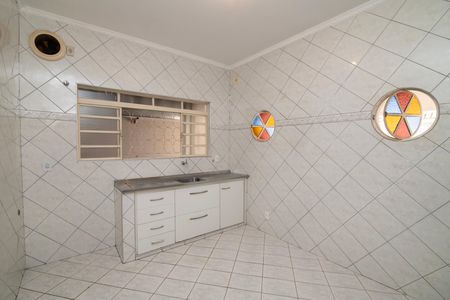Casa para alugar com 130m², 3 quartos e 2 vagasCozinha