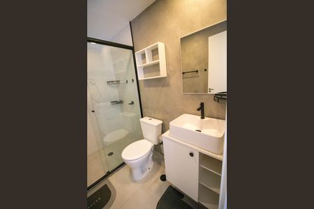 Banheiro de kitnet/studio à venda com 1 quarto, 26m² em Santo Amaro, São Paulo