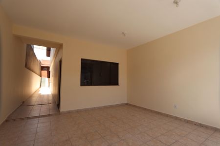 Casa à venda com 205m², 3 quartos e 2 vagasGaragem