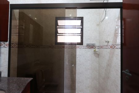 Casa à venda com 205m², 3 quartos e 2 vagasBanheiro da Suíte