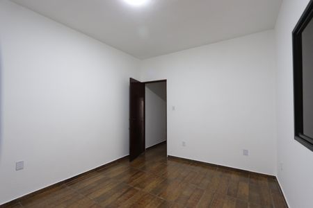 Casa à venda com 205m², 3 quartos e 2 vagasQuarto 2