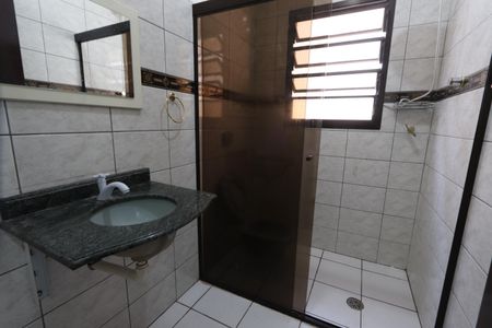 Casa à venda com 205m², 3 quartos e 2 vagasBanheiro Social