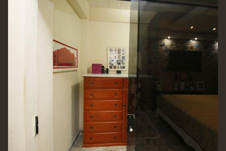 Casa à venda com 171m², 2 quartos e sem vagaCloset