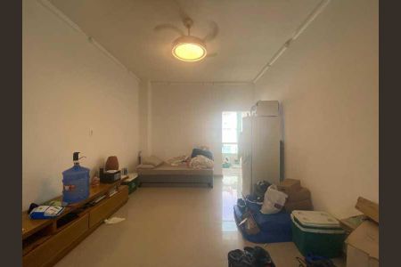 Apartamento à venda com 32m², 1 quarto e sem vaga