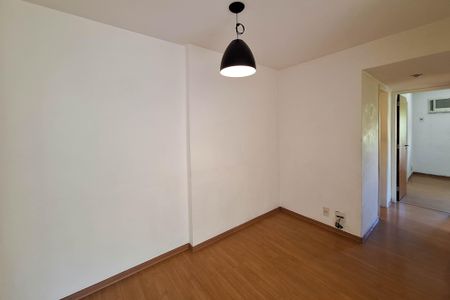 Apartamento para alugar com 80m², 2 quartos e 1 vagaSala