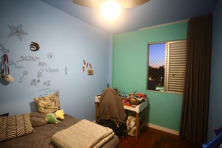 Apartamento à venda com 92m², 2 quartos e 2 vagasQuarto 