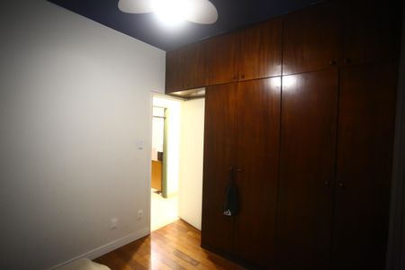 Apartamento à venda com 92m², 2 quartos e 2 vagasSuíte 