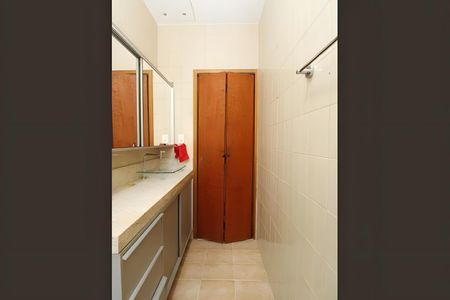 Casa para alugar com 156m², 3 quartos e 2 vagas