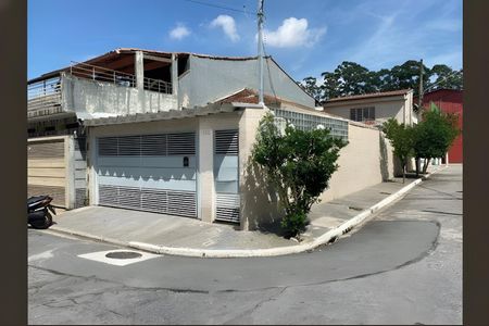 Casa para alugar com 156m², 3 quartos e 2 vagas