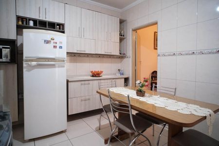 Casa à venda com 130m², 4 quartos e 2 vagasCozinha