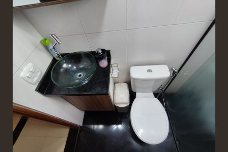Apartamento à venda com 67m², 2 quartos e 1 vaga Apartamento à venda com 67m², 2 quartos e 1 vagaBanheiro