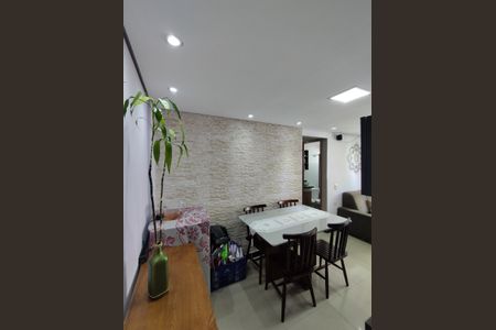 Apartamento à venda com 67m², 2 quartos e 1 vaga Apartamento à venda com 67m², 2 quartos e 1 vagaSala