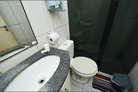 Apartamento à venda com 57m², 3 quartos e 1 vaga Apartamento à venda com 57m², 3 quartos e 1 vagaBanheiro social