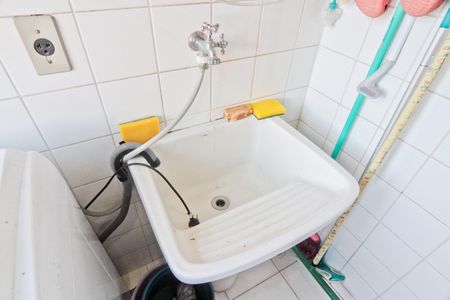 Apartamento à venda com 64m², 3 quartos e 1 vagaÁrea de Serviço