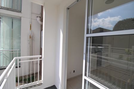Apartamento para alugar com 50m², 2 quartos e 1 vagaSala / Cozinha - Varanda