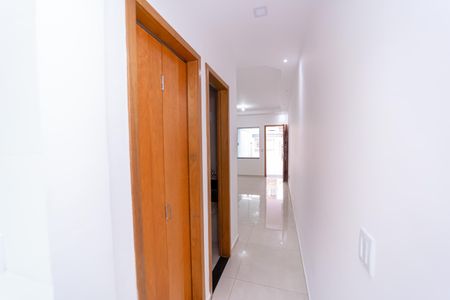 Casa à venda com 109m², 3 quartos e 2 vagas Casa à venda com 109m², 3 quartos e 2 vagasCorredor