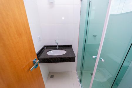 Casa à venda com 109m², 3 quartos e 2 vagas Casa à venda com 109m², 3 quartos e 2 vagasBanheiro da Suíte