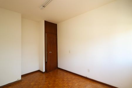 Casa à venda com 500m², 4 quartos e 4 vagasQuarto 2