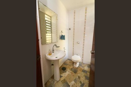 Casa à venda com 500m², 4 quartos e 4 vagasLavabo